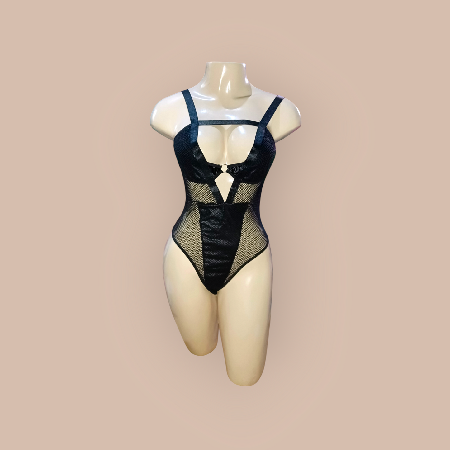 One piece black
